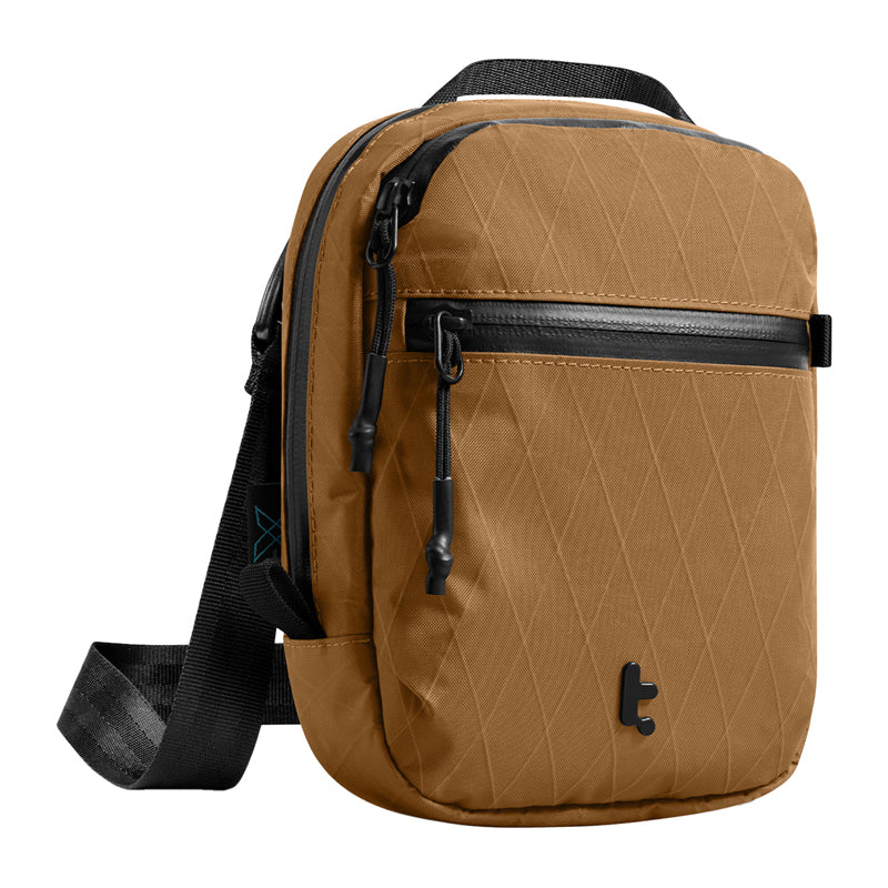 TOMTOC Aviator-T37 travel bag with shoulder strap X-Pac 1.3L (brown)